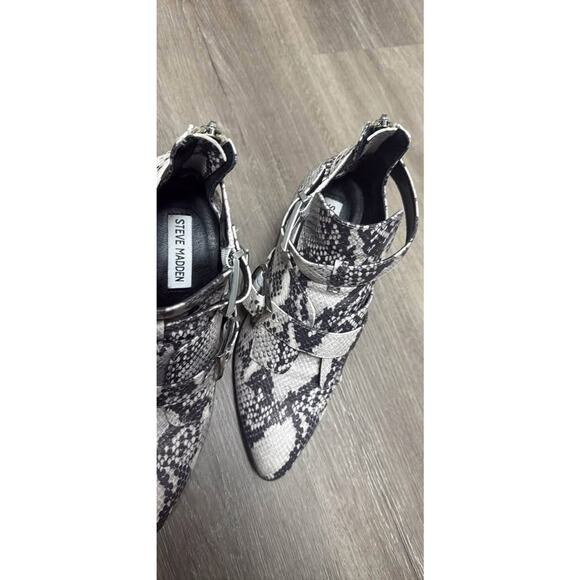 Steve Madden snake skin, white and black heels size 7.5 - Picture 2 of 4
